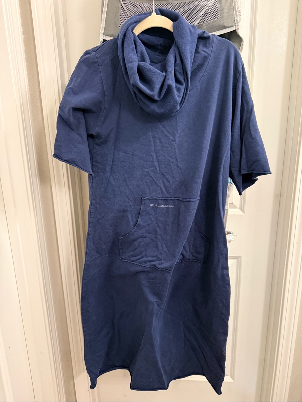 Men's Navy Short-Sleeve Hooded Pullover Shirt